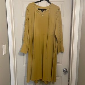 Mustard Ann Taylor Polyester Dress- Never worn. Tag on. 
Size 14